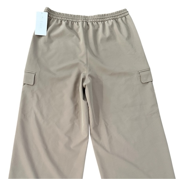 NWT Athleta Women’s Promenade Cargo Pants Size L - Picture 2 of 8